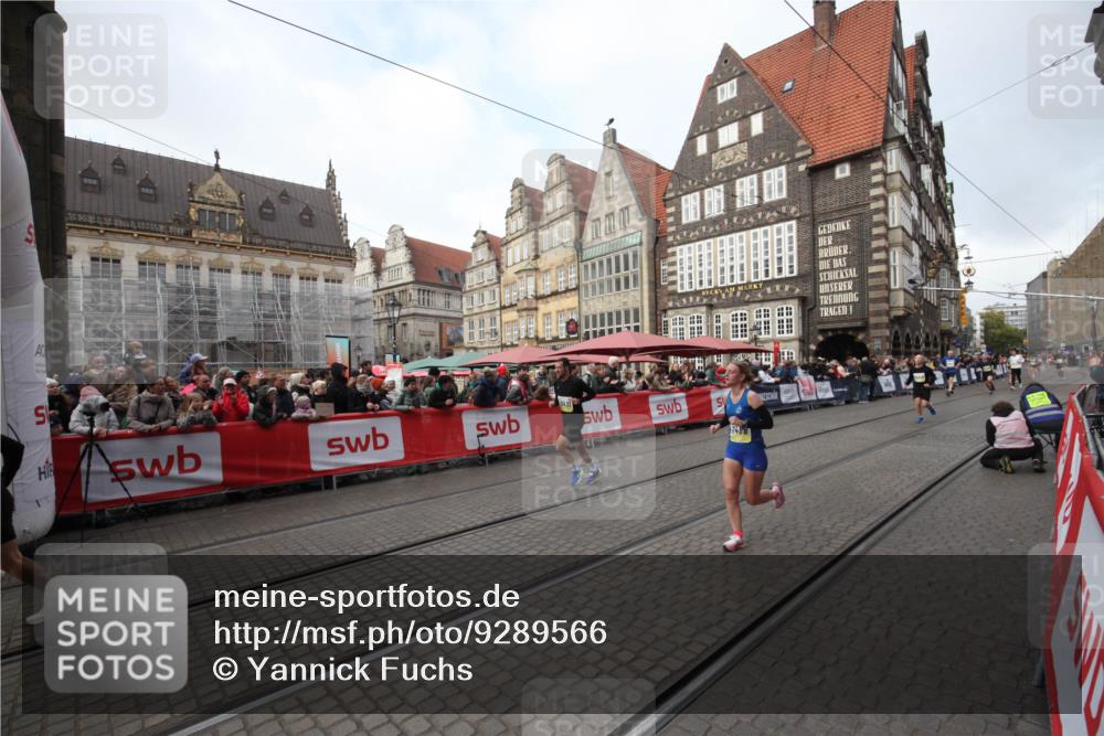 05.10.2025 - 20. swb-Marathon Bremen Yannick Fuchs http://msf.ph/oto/9289566 05.10.2025 10:45:19 Ziel 9290, 9963, 10431, 10822, 10898, 11488 meine-sportfotos.de