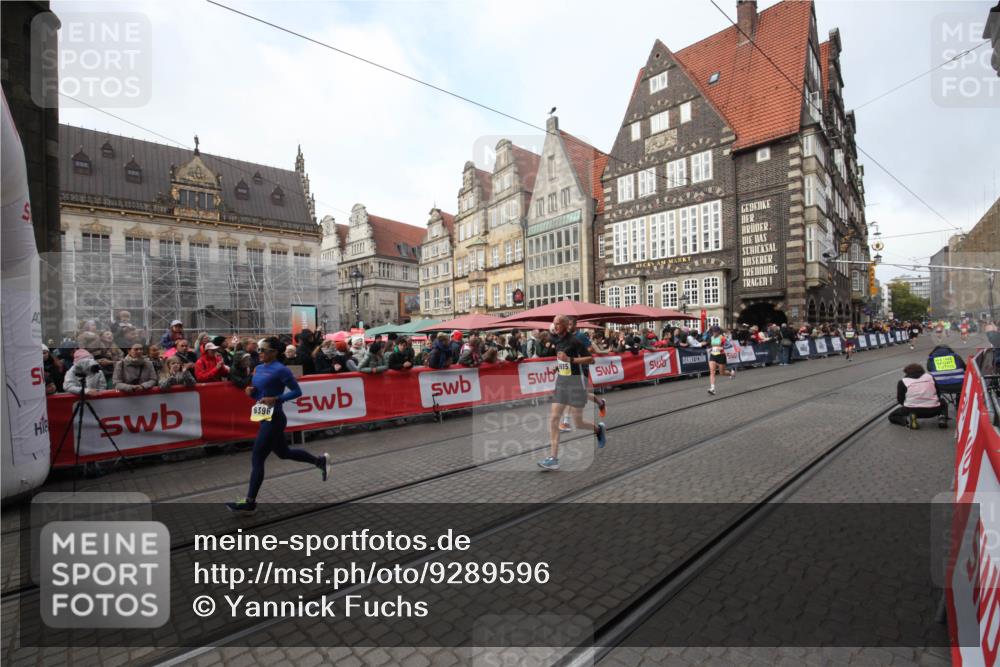 05.10.2025 - 20. swb-Marathon Bremen Yannick Fuchs http://msf.ph/oto/9289596 05.10.2025 10:45:28 Ziel 9396, 9885, 10447, 11346, 11403 meine-sportfotos.de
