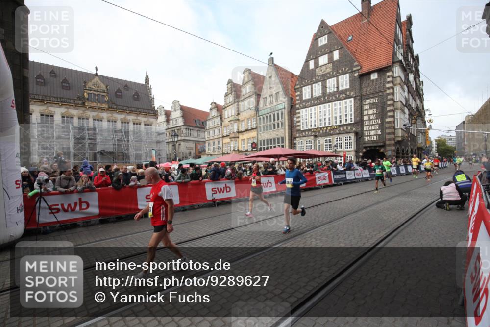 05.10.2025 - 20. swb-Marathon Bremen Yannick Fuchs http://msf.ph/oto/9289627 05.10.2025 10:45:41 Ziel 8000, 9200, 9222, 9250, 10053, 10682, 11678, 11745 meine-sportfotos.de