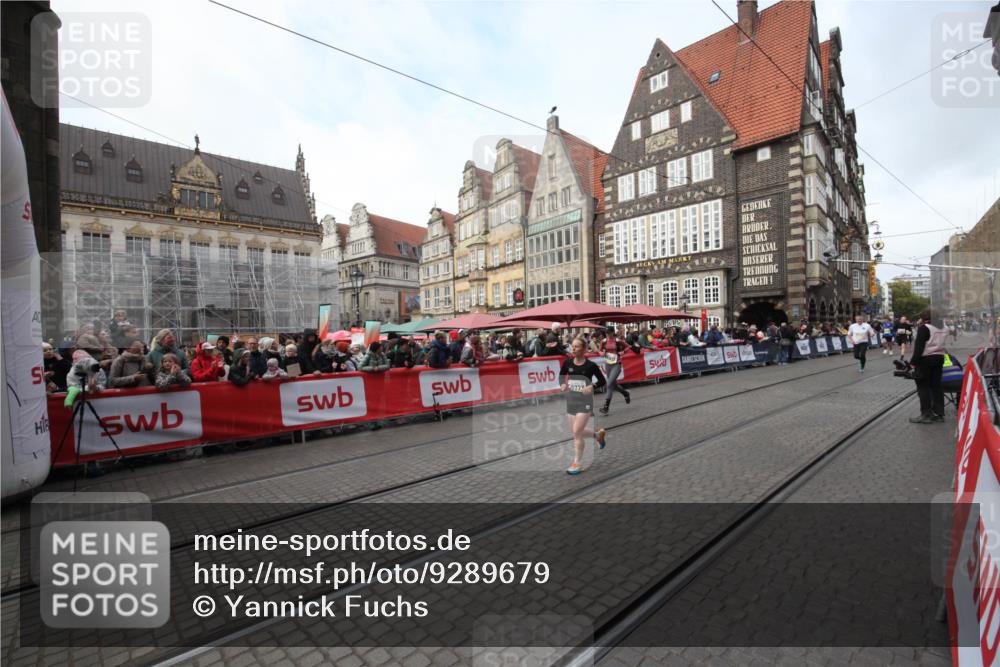 05.10.2025 - 20. swb-Marathon Bremen Yannick Fuchs http://msf.ph/oto/9289679 05.10.2025 10:46:00 Ziel 9397, 9876, 10090, 10773, 11617 meine-sportfotos.de