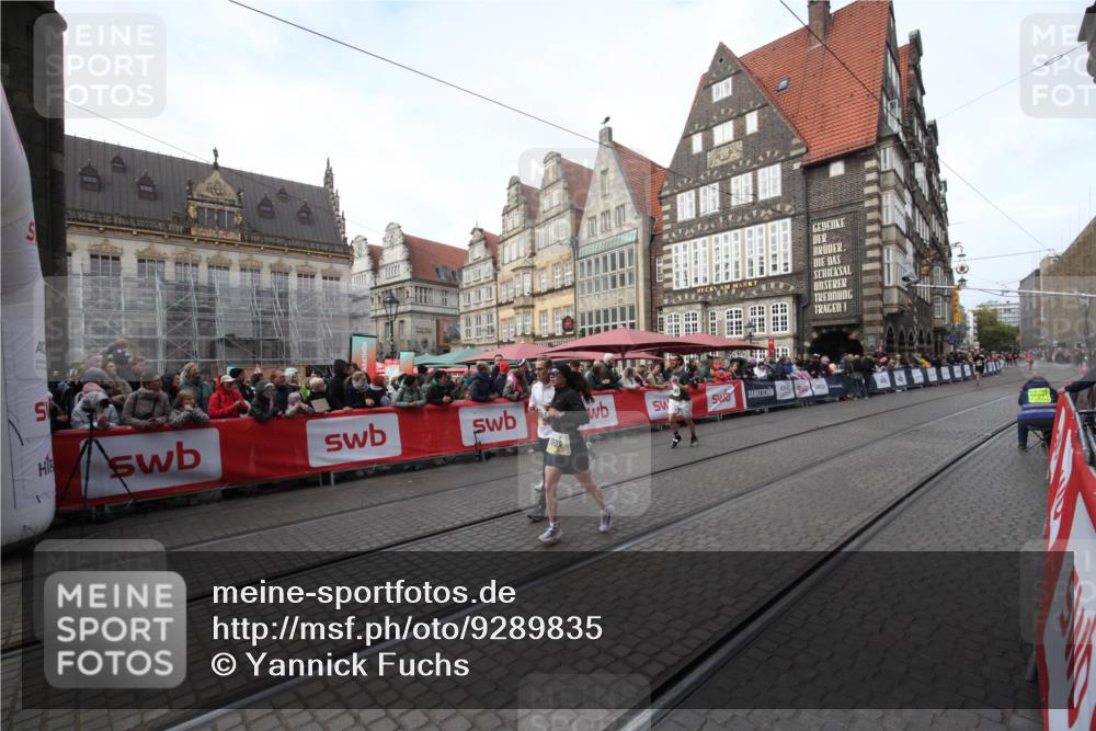05.10.2025 - 20. swb-Marathon Bremen Yannick Fuchs http://msf.ph/oto/9289835 05.10.2025 10:47:04 Ziel 9413, 10452, 10509, 10789 meine-sportfotos.de
