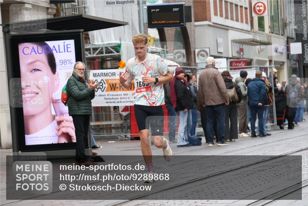 05.10.2025 - 20. swb-Marathon Bremen Strokosch-Dieckow http://msf.ph/oto/9289868 05.10.2025 12:33:50 Ziel 888, 1663, 888, 1663 meine-sportfotos.de