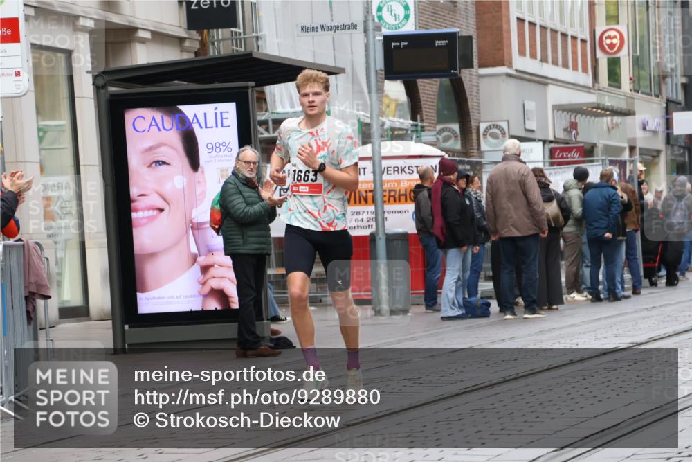 05.10.2025 - 20. swb-Marathon Bremen Strokosch-Dieckow http://msf.ph/oto/9289880 05.10.2025 12:33:50 Ziel 888, 1663, 888, 1663 meine-sportfotos.de