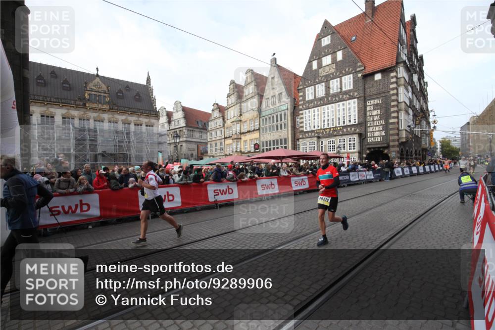 05.10.2025 - 20. swb-Marathon Bremen Yannick Fuchs http://msf.ph/oto/9289906 05.10.2025 10:47:34 Ziel 9244, 9924, 10319, 10951 meine-sportfotos.de