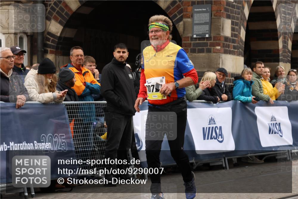 05.10.2025 - 20. swb-Marathon Bremen Strokosch-Dieckow http://msf.ph/oto/9290007 05.10.2025 11:23:17 Ziel 10724 meine-sportfotos.de