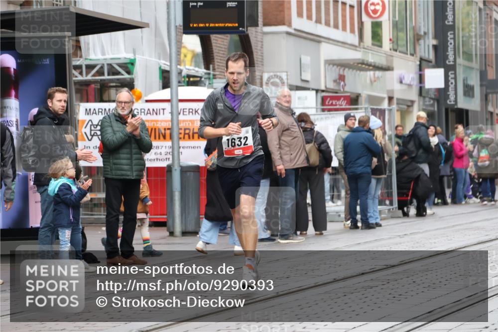 05.10.2025 - 20. swb-Marathon Bremen Strokosch-Dieckow http://msf.ph/oto/9290393 05.10.2025 12:36:16 Ziel 1632, 1632 meine-sportfotos.de