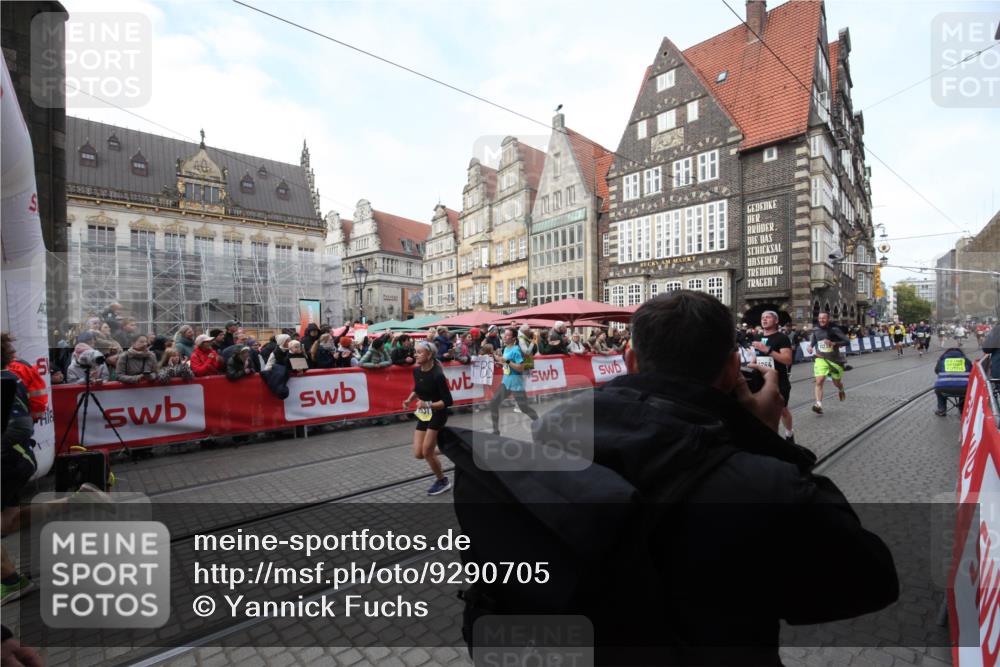 05.10.2025 - 20. swb-Marathon Bremen Yannick Fuchs http://msf.ph/oto/9290705 05.10.2025 10:50:31 Ziel 10066, 10537, 10638, 11239, 11241, 11254, 11298, 11344, 11531, 11660, 11740 meine-sportfotos.de