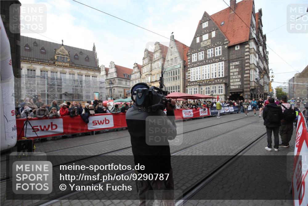 05.10.2025 - 20. swb-Marathon Bremen Yannick Fuchs http://msf.ph/oto/9290787 05.10.2025 10:50:45 Ziel 9230, 9578, 9832, 9969, 10043, 11062, 11451, 11661 meine-sportfotos.de