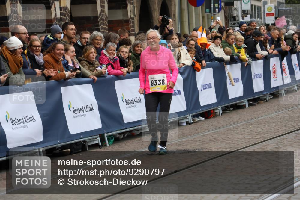 05.10.2025 - 20. swb-Marathon Bremen Strokosch-Dieckow http://msf.ph/oto/9290797 05.10.2025 11:25:34 Ziel  meine-sportfotos.de