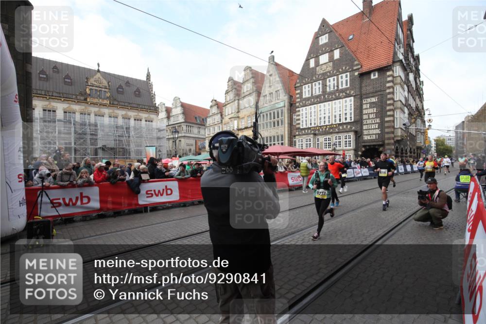 05.10.2025 - 20. swb-Marathon Bremen Yannick Fuchs http://msf.ph/oto/9290841 05.10.2025 10:50:54 Ziel 7733, 9251, 9277, 9715, 9888, 9966, 9975, 10224, 10689, 11220 meine-sportfotos.de