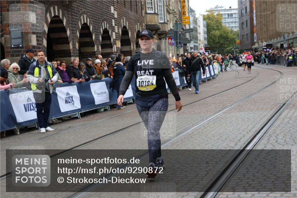 05.10.2025 - 20. swb-Marathon Bremen Strokosch-Dieckow http://msf.ph/oto/9290872 05.10.2025 11:25:47 Ziel 10184 meine-sportfotos.de
