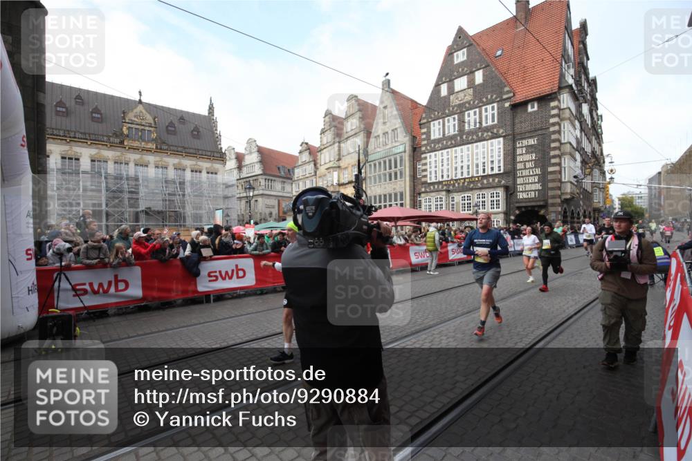 05.10.2025 - 20. swb-Marathon Bremen Yannick Fuchs http://msf.ph/oto/9290884 05.10.2025 10:51:00 Ziel 9199, 9399, 9630, 10029, 10227, 10254, 10534, 10698, 11061, 11220, 11311 meine-sportfotos.de