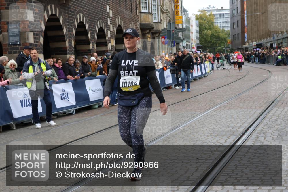 05.10.2025 - 20. swb-Marathon Bremen Strokosch-Dieckow http://msf.ph/oto/9290966 05.10.2025 11:25:47 Ziel 10184 meine-sportfotos.de