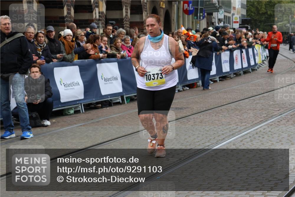 05.10.2025 - 20. swb-Marathon Bremen Strokosch-Dieckow http://msf.ph/oto/9291103 05.10.2025 11:26:10 Ziel 10373 meine-sportfotos.de