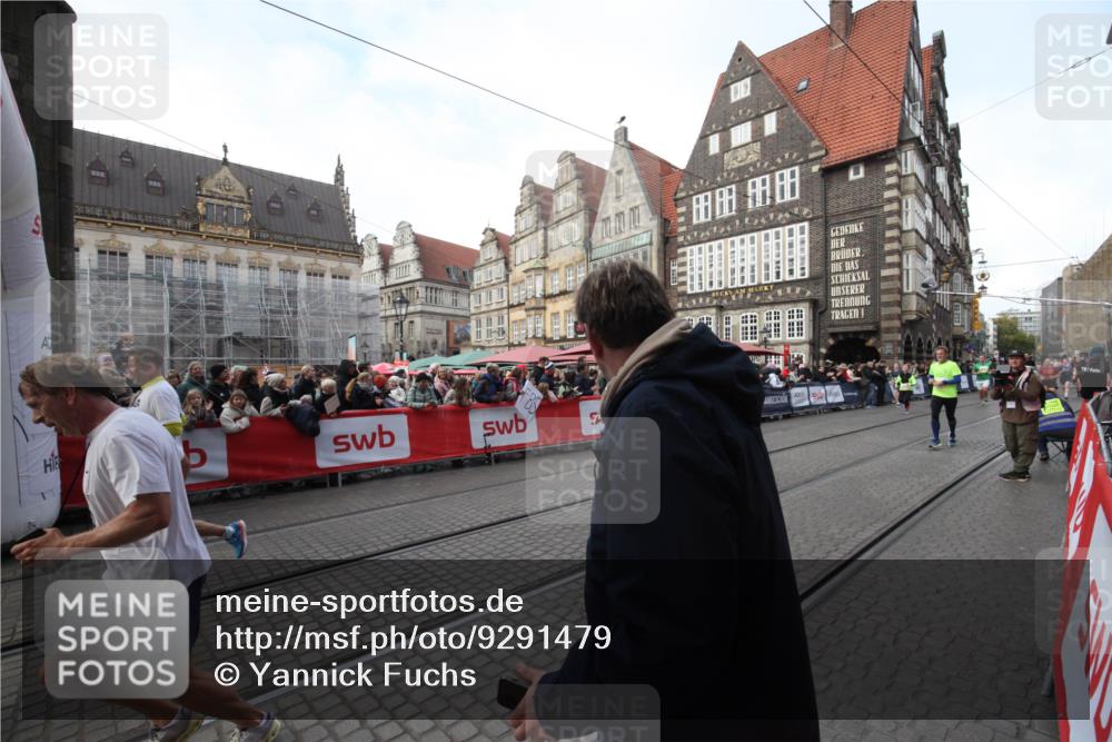 05.10.2025 - 20. swb-Marathon Bremen Yannick Fuchs http://msf.ph/oto/9291479 05.10.2025 10:53:23 Ziel 7251, 9263, 9539, 9956, 10317, 10806, 10993, 11174, 11175, 11510 meine-sportfotos.de