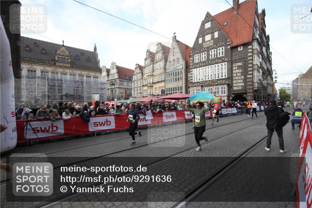 05.10.2025 - 20. swb-Marathon Bremen Yannick Fuchs http://msf.ph/oto/9291636 05.10.2025 10:53:50 Ziel 9494, 9934, 10020, 10416, 10906, 10966, 11141, 11383 meine-sportfotos.de