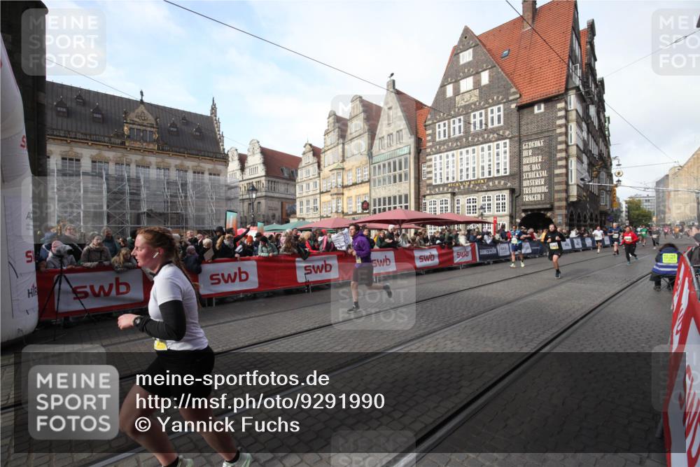 05.10.2025 - 20. swb-Marathon Bremen Yannick Fuchs http://msf.ph/oto/9291990 05.10.2025 10:55:07 Ziel 9475, 9791, 10014, 10920, 11363, 11507, 11523 meine-sportfotos.de