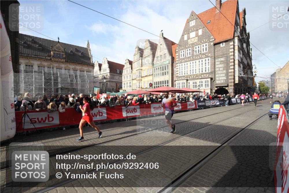 05.10.2025 - 20. swb-Marathon Bremen Yannick Fuchs http://msf.ph/oto/9292406 05.10.2025 10:56:55 Ziel 9669, 10145, 10397, 10924, 11274, 11675 meine-sportfotos.de