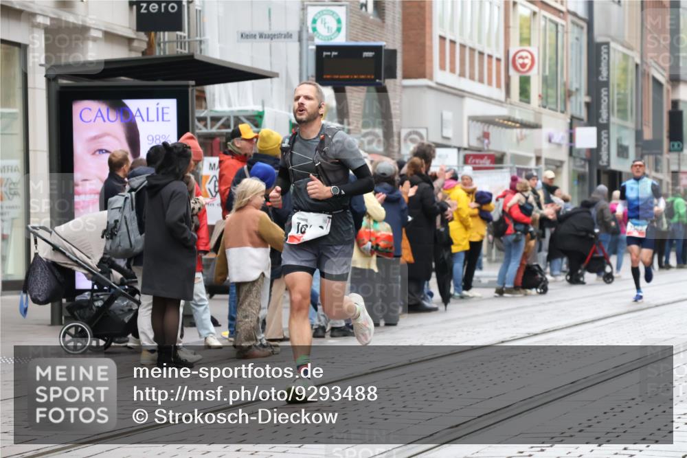 05.10.2025 - 20. swb-Marathon Bremen Strokosch-Dieckow http://msf.ph/oto/9293488 05.10.2025 12:45:54 Ziel 758, 1303, 1668, 758, 1303, 1668 meine-sportfotos.de