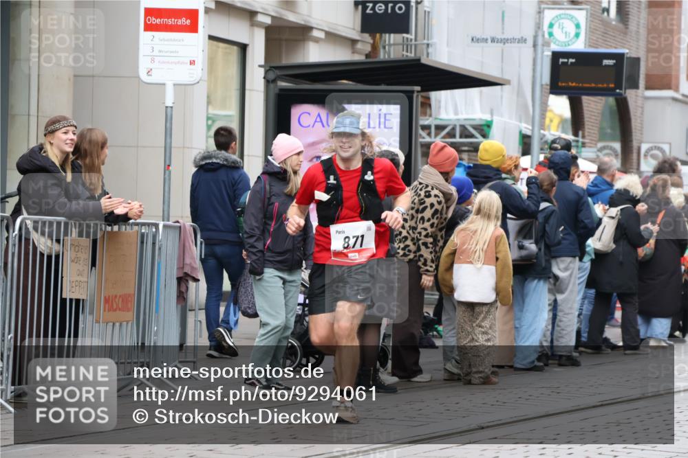 05.10.2025 - 20. swb-Marathon Bremen Strokosch-Dieckow http://msf.ph/oto/9294061 05.10.2025 12:48:25 Ziel 62, 603, 742, 871, 1293, 2133, 3552, 62, 603, 742, 871, 1293, 2133, 3552 meine-sportfotos.de
