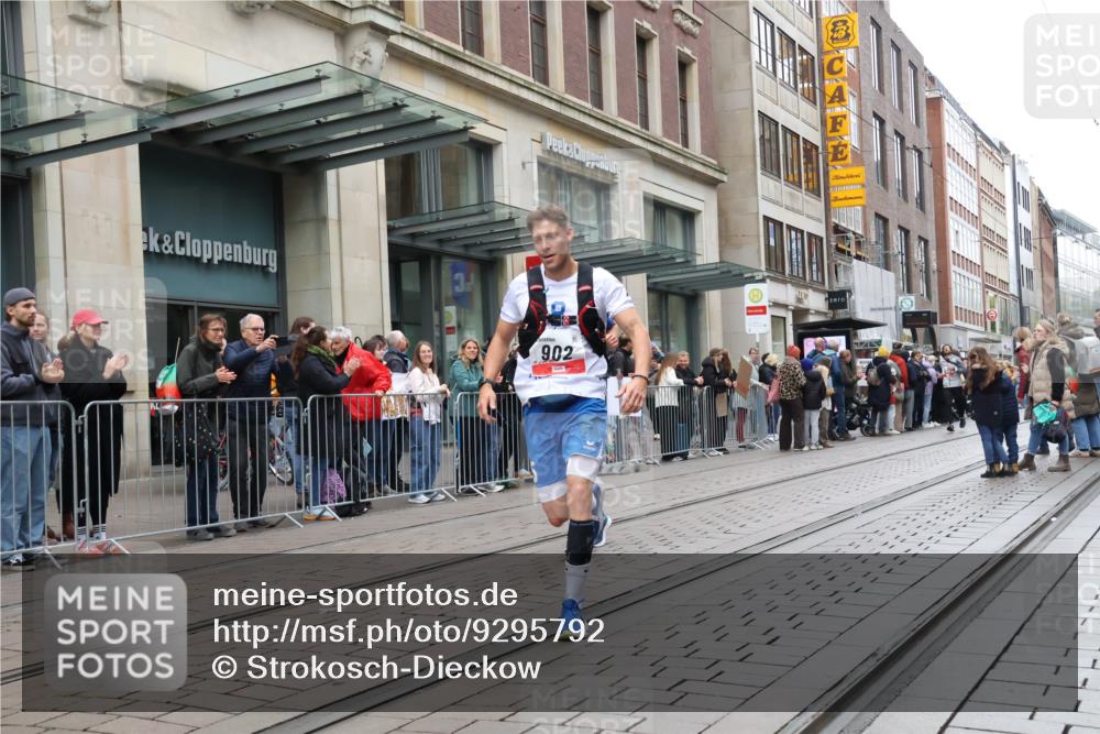 05.10.2025 - 20. swb-Marathon Bremen Strokosch-Dieckow http://msf.ph/oto/9295792 05.10.2025 12:55:41 Ziel 57, 481, 761, 787, 902, 1245, 1418, 1633, 2048, 2268, 3707, 4375, 5595, 7766, 57, 481, 761, 787, 902, 1245, 1418, 1633, 2048, 2268, 3707, 4375, 5595, 7766 meine-sportfotos.de