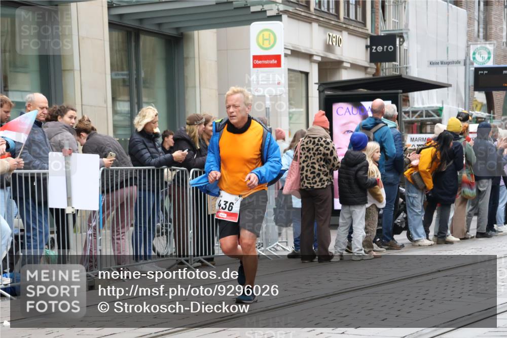 05.10.2025 - 20. swb-Marathon Bremen Strokosch-Dieckow http://msf.ph/oto/9296026 05.10.2025 12:56:41 Ziel 193, 436, 1901, 1925, 2497, 2743, 193, 436, 1901, 1925, 2497, 2743 meine-sportfotos.de