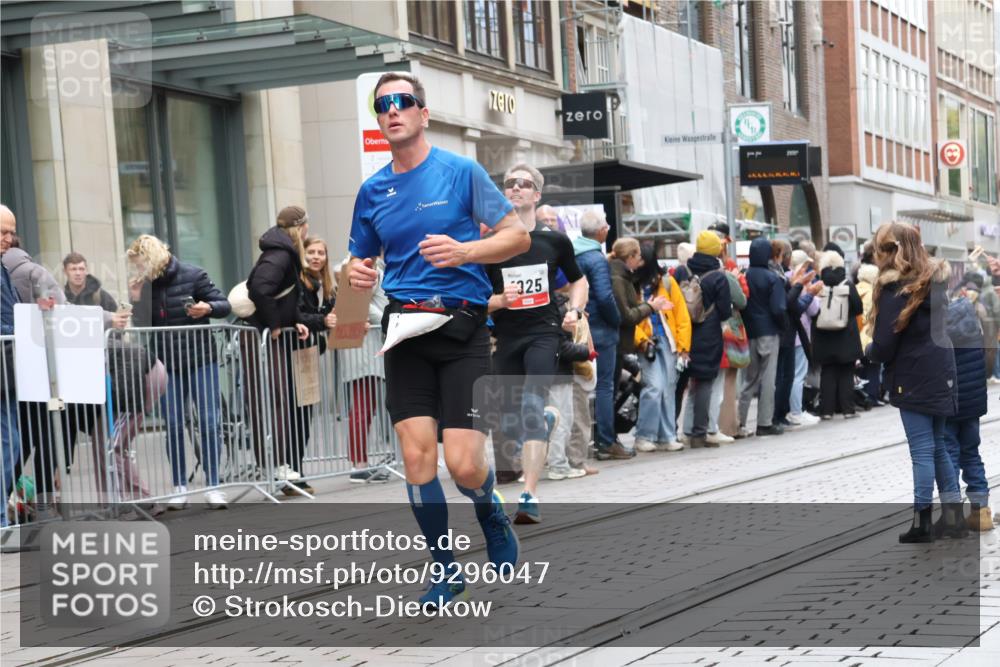 05.10.2025 - 20. swb-Marathon Bremen Strokosch-Dieckow http://msf.ph/oto/9296047 05.10.2025 12:56:44 Ziel 193, 436, 1801, 1901, 1925, 2497, 2743, 6566, 193, 436, 1801, 1901, 1925, 2497, 2743, 6566 meine-sportfotos.de