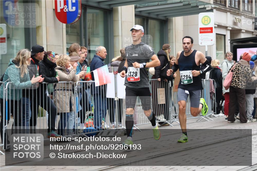 05.10.2025 - 20. swb-Marathon Bremen Strokosch-Dieckow http://msf.ph/oto/9296193 05.10.2025 12:57:58 Ziel 383, 1329, 1352, 1392, 1520, 3294, 5231, 5741, 7269, 7405, 7472, 7816, 383, 1329, 1352, 1392, 1520, 3294, 5231, 5741, 7269, 7405, 7472, 7816 meine-sportfotos.de