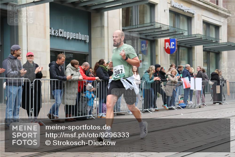 05.10.2025 - 20. swb-Marathon Bremen Strokosch-Dieckow http://msf.ph/oto/9296333 05.10.2025 12:59:20 Ziel 37, 133, 377, 1476, 2967, 4369, 4631, 6385, 37, 133, 377, 1476, 2967, 4369, 4631, 6385 meine-sportfotos.de