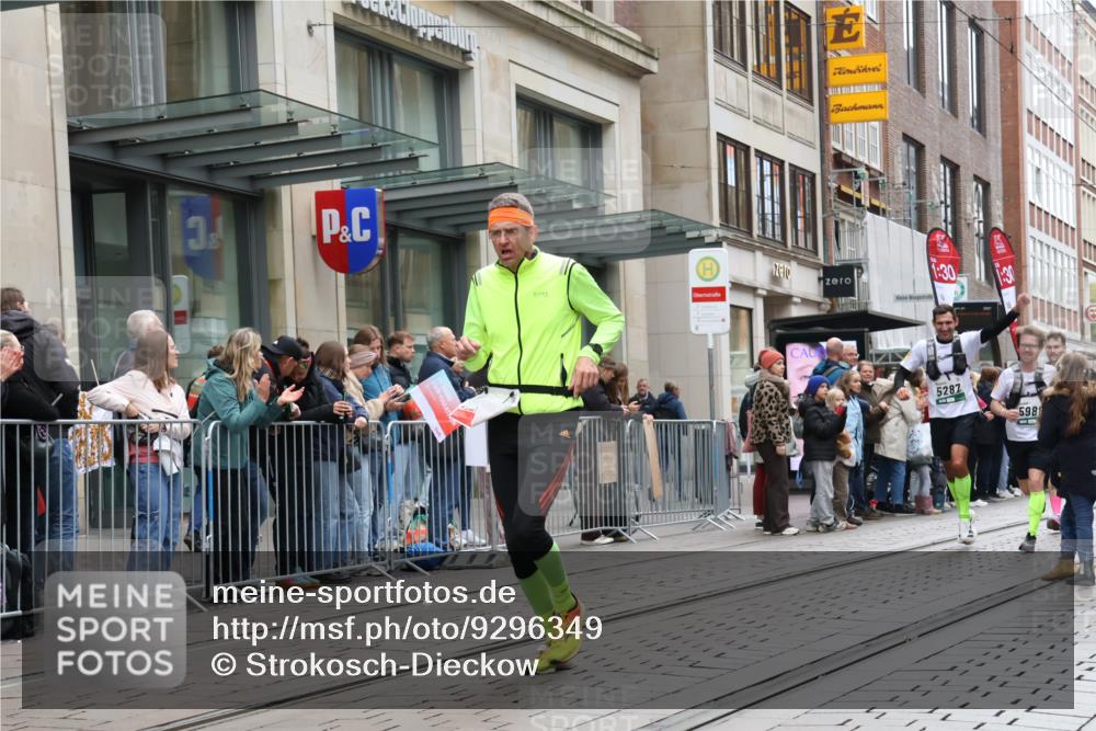 05.10.2025 - 20. swb-Marathon Bremen Strokosch-Dieckow http://msf.ph/oto/9296349 05.10.2025 12:59:35 Ziel 37, 40, 377, 689, 1476, 2186, 5287, 5988, 8351, 37, 40, 377, 689, 1476, 2186, 5287, 5988, 8351 meine-sportfotos.de