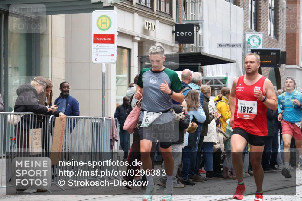 05.10.2025 - 20. swb-Marathon Bremen Strokosch-Dieckow http://msf.ph/oto/9296383 05.10.2025 12:59:55 Ziel 198, 241, 689, 826, 1615, 1812, 2064, 2118, 2169, 2186, 4422, 6633, 6996, 7498, 8030, 198, 241, 689, 826, 1615, 1812, 2064, 2118, 2169, 2186, 4422, 6633, 6996, 7498, 8030 meine-sportfotos.de