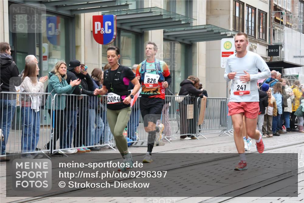 05.10.2025 - 20. swb-Marathon Bremen Strokosch-Dieckow http://msf.ph/oto/9296397 05.10.2025 13:00:01 Ziel 46, 198, 241, 826, 1612, 1615, 1812, 2064, 2118, 2169, 4422, 6633, 6996, 7498, 7949, 8030, 46, 198, 241, 826, 1612, 1615, 1812, 2064, 2118, 2169, 4422, 6633, 6996, 7498, 7949, 8030 meine-sportfotos.de