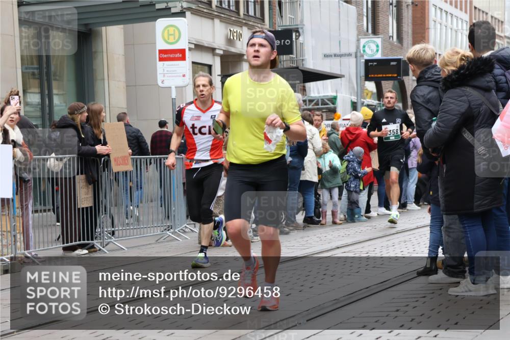 05.10.2025 - 20. swb-Marathon Bremen Strokosch-Dieckow http://msf.ph/oto/9296458 05.10.2025 13:00:50 Ziel 588, 628, 1093, 1215, 1626, 2666, 2719, 3150, 3342, 3807, 4358, 6150, 7525, 8382, 8747, 8828, 588, 628, 1093, 1215, 1626, 2666, 2719, 3150, 3342, 3807, 4358, 6150, 7525, 8382, 8747, 8828 meine-sportfotos.de