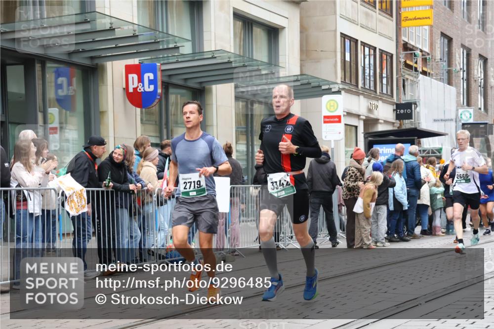 05.10.2025 - 20. swb-Marathon Bremen Strokosch-Dieckow http://msf.ph/oto/9296485 05.10.2025 13:01:02 Ziel 1626, 2545, 2666, 2719, 3150, 3342, 3807, 5132, 6150, 7525, 8747, 8828, 1626, 2545, 2666, 2719, 3150, 3342, 3807, 5132, 6150, 7525, 8747, 8828 meine-sportfotos.de