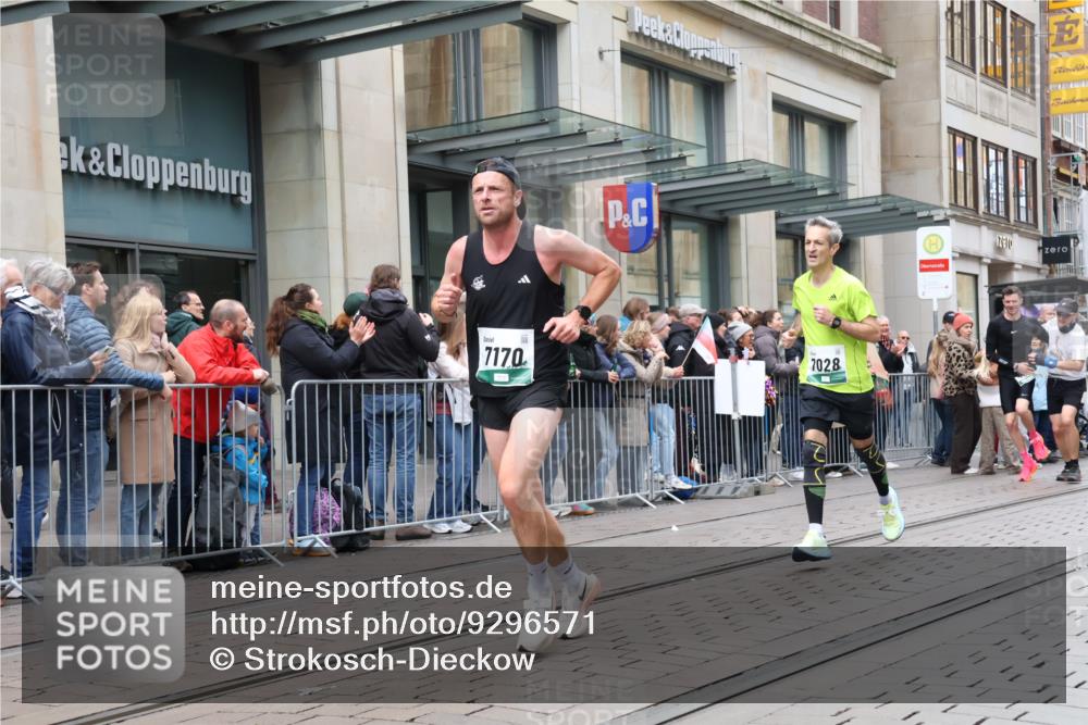 05.10.2025 - 20. swb-Marathon Bremen Strokosch-Dieckow http://msf.ph/oto/9296571 05.10.2025 13:02:25 Ziel 288, 539, 1810, 2585, 3054, 3381, 4274, 7028, 7170, 288, 539, 1810, 2585, 3054, 3381, 4274, 7028, 7170 meine-sportfotos.de