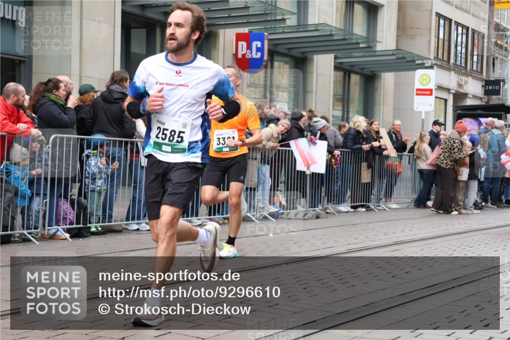 05.10.2025 - 20. swb-Marathon Bremen Strokosch-Dieckow http://msf.ph/oto/9296610 05.10.2025 13:02:45 Ziel 45, 288, 2036, 2141, 2585, 2939, 3197, 3381, 4629, 5831, 7675, 45, 288, 2036, 2141, 2585, 2939, 3197, 3381, 4629, 5831, 7675 meine-sportfotos.de