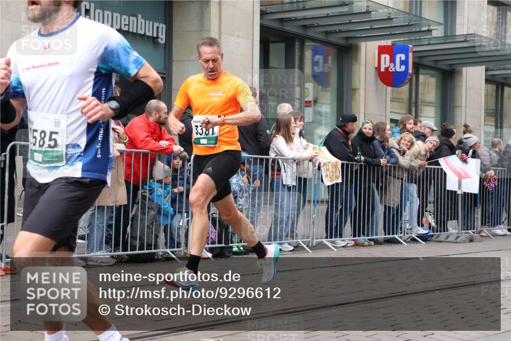 05.10.2025 - 20. swb-Marathon Bremen Strokosch-Dieckow http://msf.ph/oto/9296612 05.10.2025 13:02:46 Ziel 45, 288, 2036, 2141, 2585, 2939, 3197, 3381, 4629, 5831, 7526, 7675, 45, 288, 2036, 2141, 2585, 2939, 3197, 3381, 4629, 5831, 7526, 7675 meine-sportfotos.de