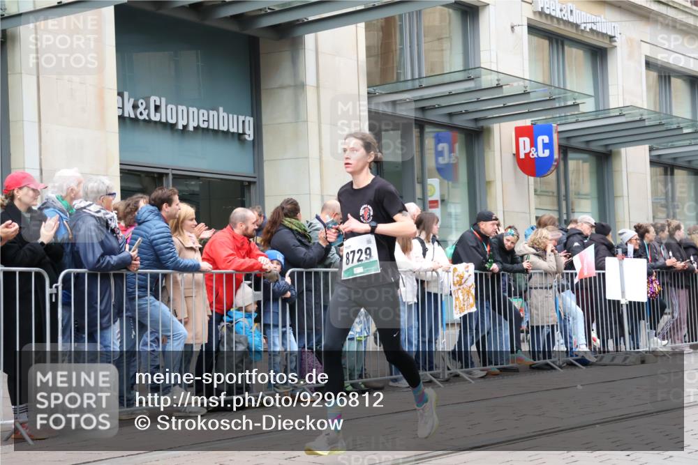 05.10.2025 - 20. swb-Marathon Bremen Strokosch-Dieckow http://msf.ph/oto/9296812 05.10.2025 13:04:51 Ziel 236, 548, 685, 917, 1123, 1196, 1607, 1631, 2092, 4291, 5103, 5264, 7831, 7987, 8729, 9114, 236, 548, 685, 917, 1123, 1196, 1607, 1631, 2092, 4291, 5103, 5264, 7831, 7987, 8729, 9114 meine-sportfotos.de