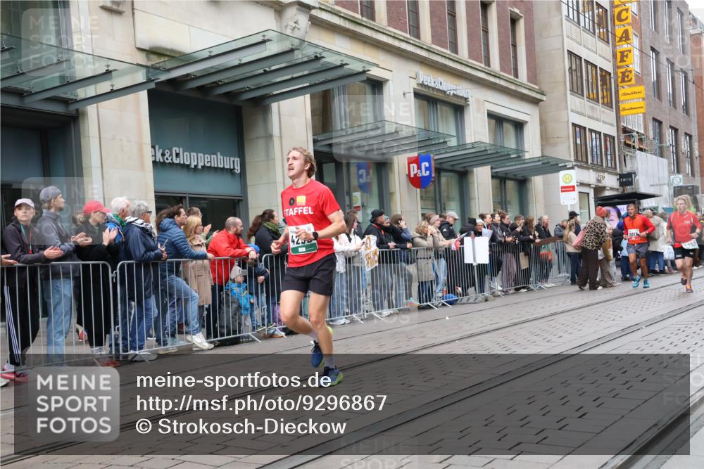 05.10.2025 - 20. swb-Marathon Bremen Strokosch-Dieckow http://msf.ph/oto/9296867 05.10.2025 13:05:28 Ziel 609, 642, 852, 1307, 1790, 2013, 2249, 2872, 2988, 4255, 4353, 4962, 5599, 6251, 7492, 7647, 8244, 8897, 609, 642, 852, 1307, 1790, 2013, 2249, 2872, 2988, 4255, 4353, 4962, 5599, 6251, 7492, 7647, 8244, 8897 meine-sportfotos.de
