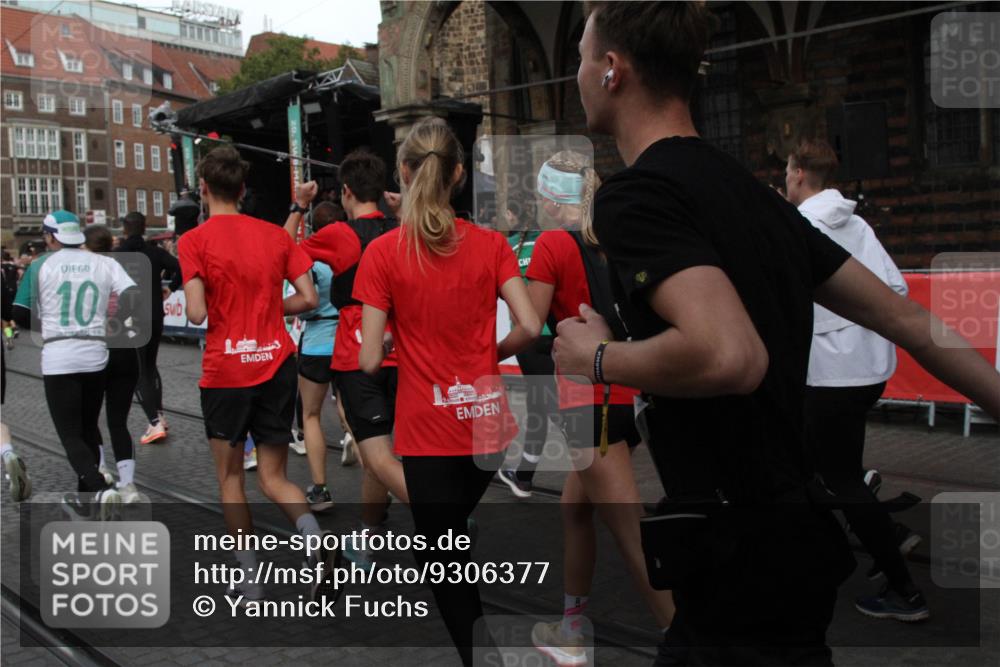 05.10.2025 - 20. swb-Marathon Bremen Yannick Fuchs http://msf.ph/oto/9306377 05.10.2025 11:40:18 Ziel  meine-sportfotos.de