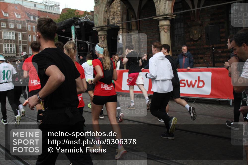 05.10.2025 - 20. swb-Marathon Bremen Yannick Fuchs http://msf.ph/oto/9306378 05.10.2025 11:40:18 Ziel  meine-sportfotos.de