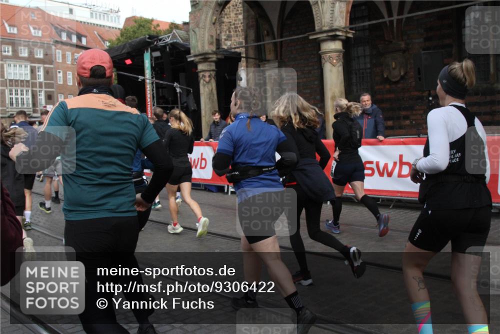 05.10.2025 - 20. swb-Marathon Bremen Yannick Fuchs http://msf.ph/oto/9306422 05.10.2025 11:40:34 Ziel  meine-sportfotos.de