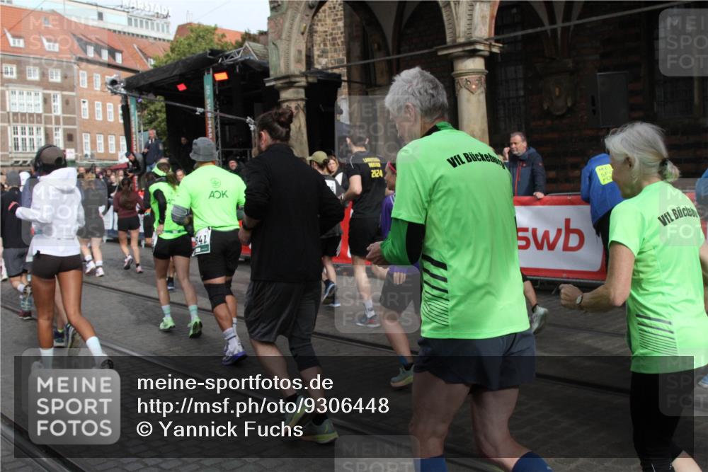 05.10.2025 - 20. swb-Marathon Bremen Yannick Fuchs http://msf.ph/oto/9306448 05.10.2025 11:40:45 Ziel  meine-sportfotos.de