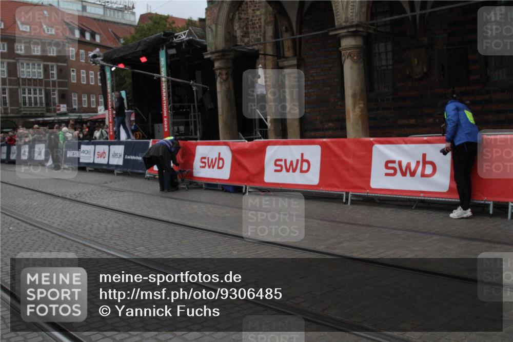 05.10.2025 - 20. swb-Marathon Bremen Yannick Fuchs http://msf.ph/oto/9306485 05.10.2025 11:59:06 Ziel  meine-sportfotos.de