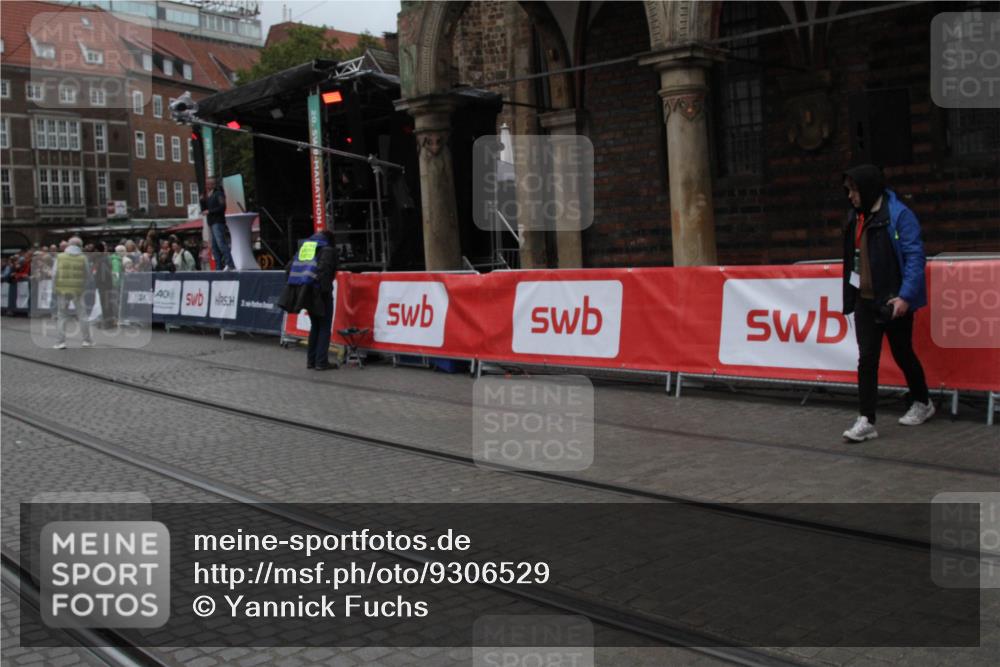 05.10.2025 - 20. swb-Marathon Bremen Yannick Fuchs http://msf.ph/oto/9306529 05.10.2025 11:59:37 Ziel  meine-sportfotos.de