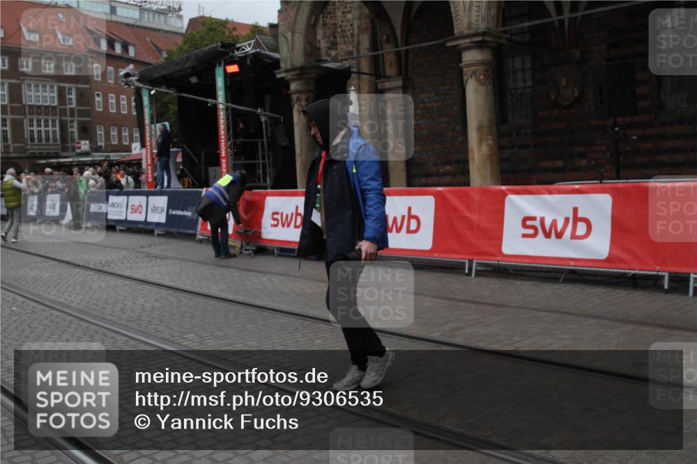 05.10.2025 - 20. swb-Marathon Bremen Yannick Fuchs http://msf.ph/oto/9306535 05.10.2025 11:59:40 Ziel  meine-sportfotos.de