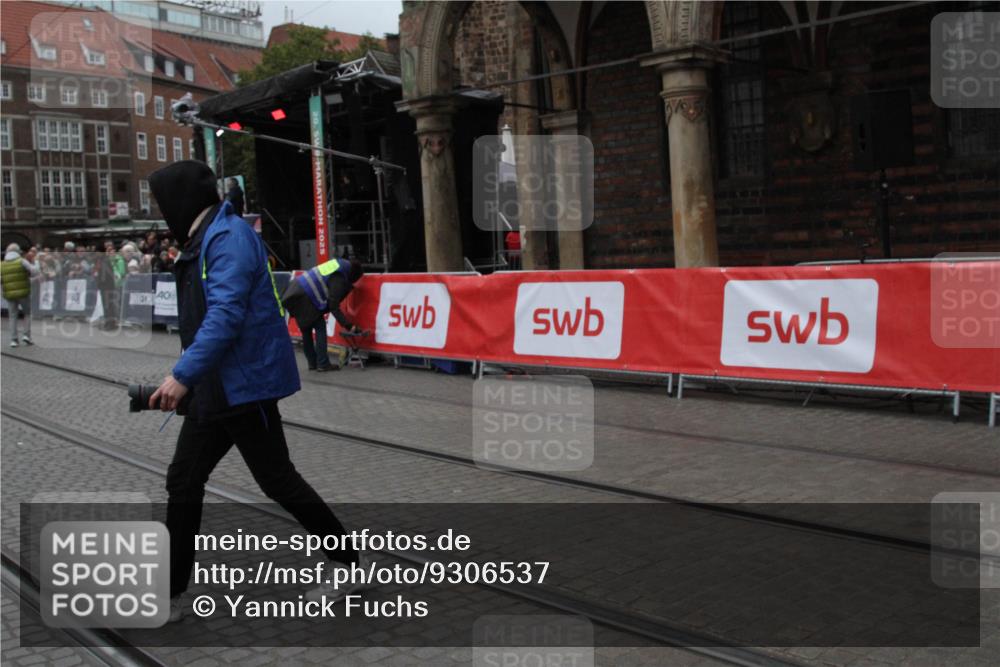 05.10.2025 - 20. swb-Marathon Bremen Yannick Fuchs http://msf.ph/oto/9306537 05.10.2025 11:59:40 Ziel  meine-sportfotos.de