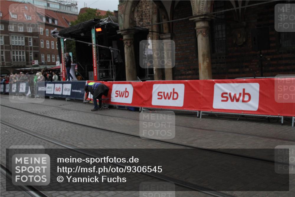 05.10.2025 - 20. swb-Marathon Bremen Yannick Fuchs http://msf.ph/oto/9306545 05.10.2025 11:59:49 Ziel  meine-sportfotos.de