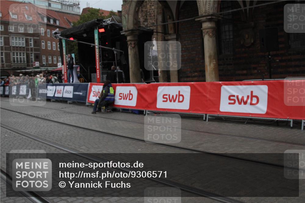 05.10.2025 - 20. swb-Marathon Bremen Yannick Fuchs http://msf.ph/oto/9306571 05.10.2025 12:00:00 Ziel  meine-sportfotos.de