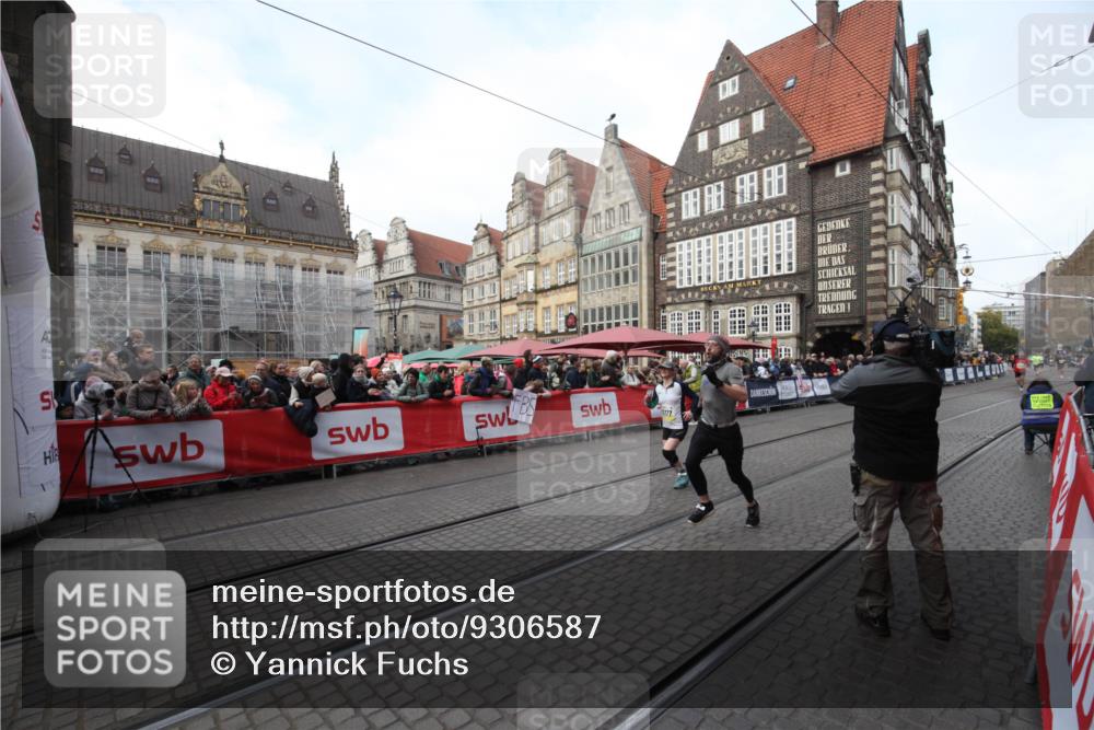 05.10.2025 - 20. swb-Marathon Bremen Yannick Fuchs http://msf.ph/oto/9306587 05.10.2025 10:51:32 Ziel 10321, 11177 meine-sportfotos.de